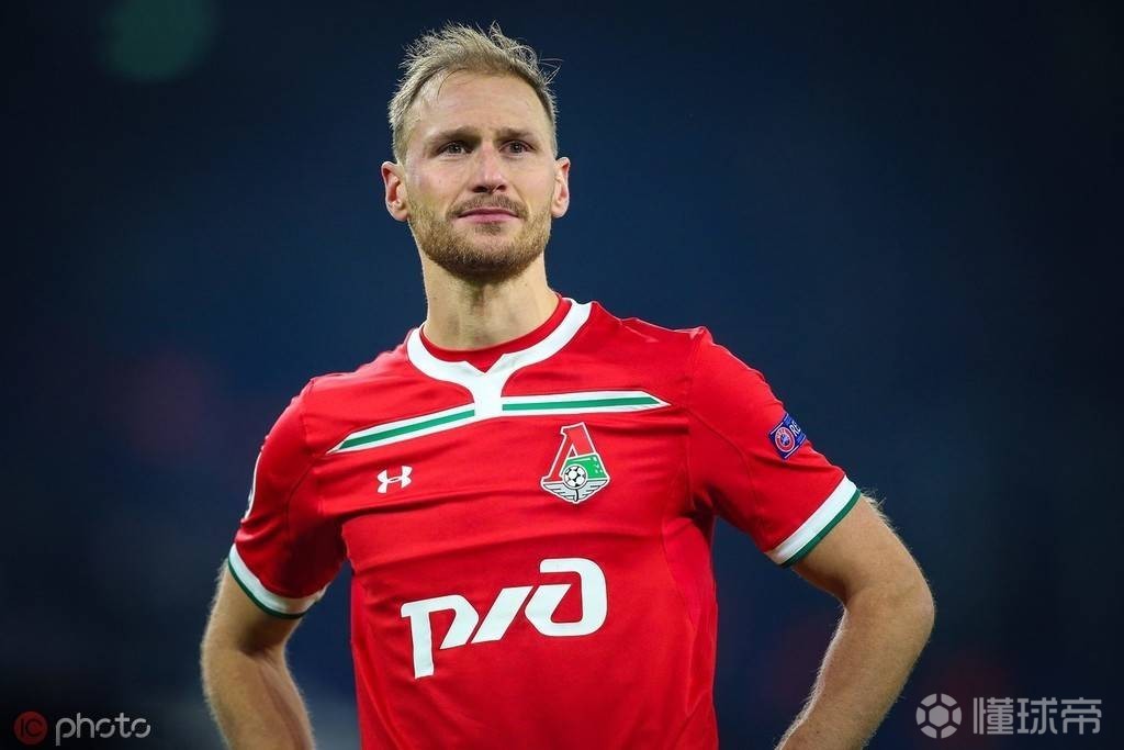 沙尔克队长领队取得惊人胜利 沙尔克队长领队取得惊人胜利