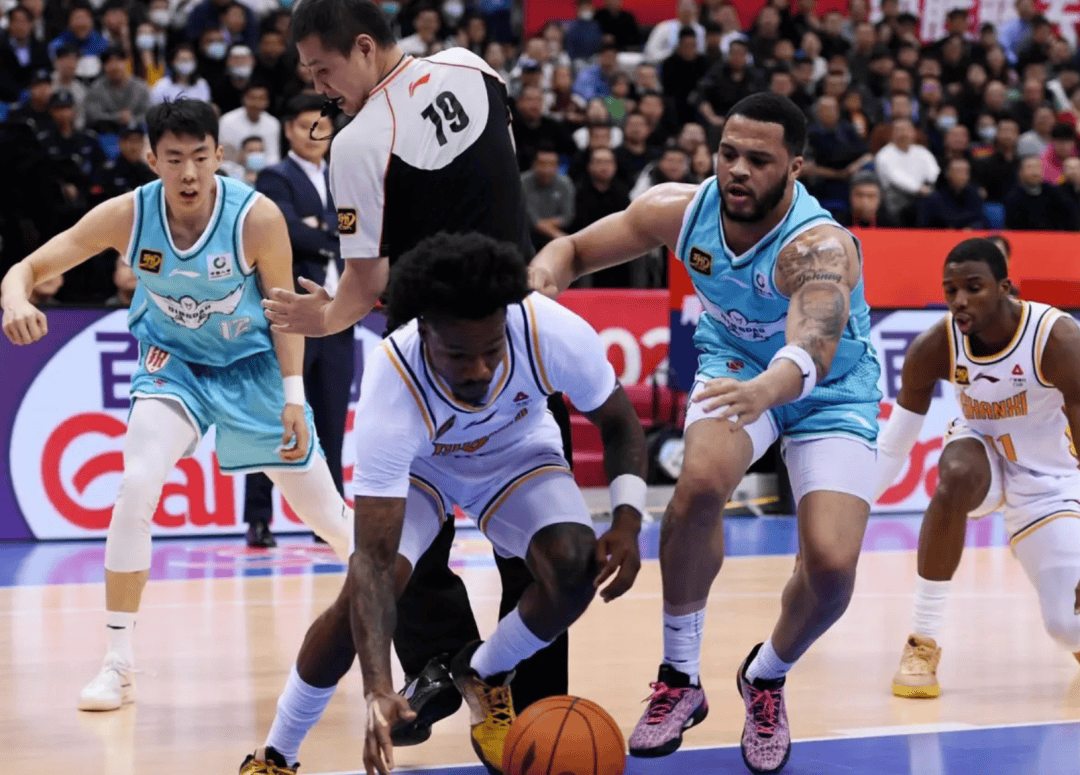 中国篮球职业联赛今晚的厮杀