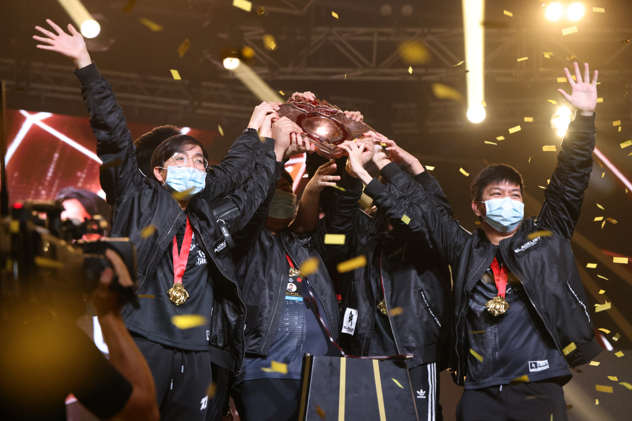 包含比分分析战队状态火热，誓夺总冠军的词条