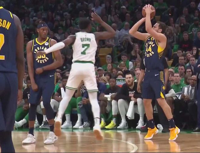 急需稳定!东部球队教练组开紧急会议 急需稳定!东部球队教练组开紧急会议