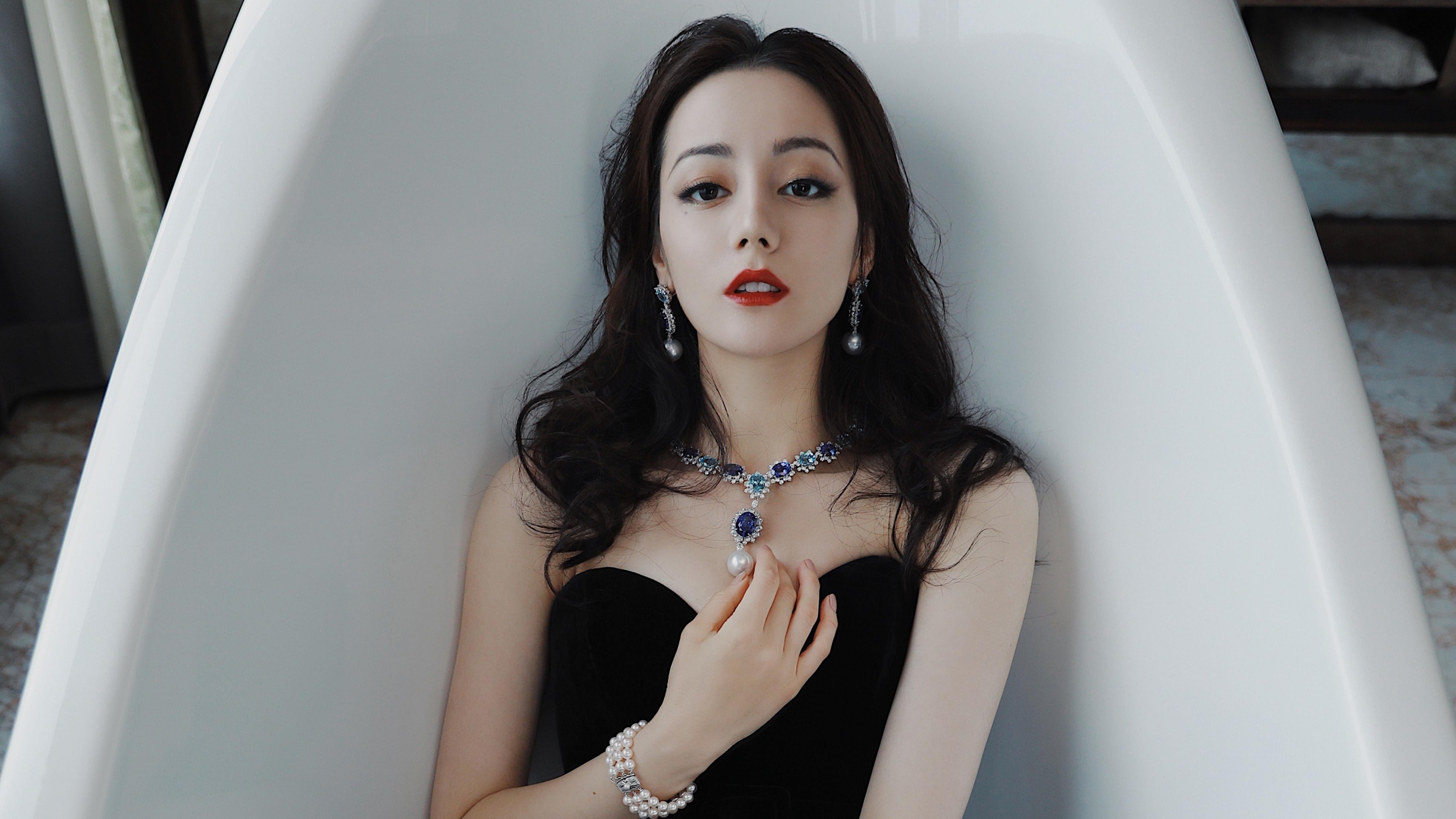 北欧寒刃，巴黎热浪，足球周末的绝杀与主宰