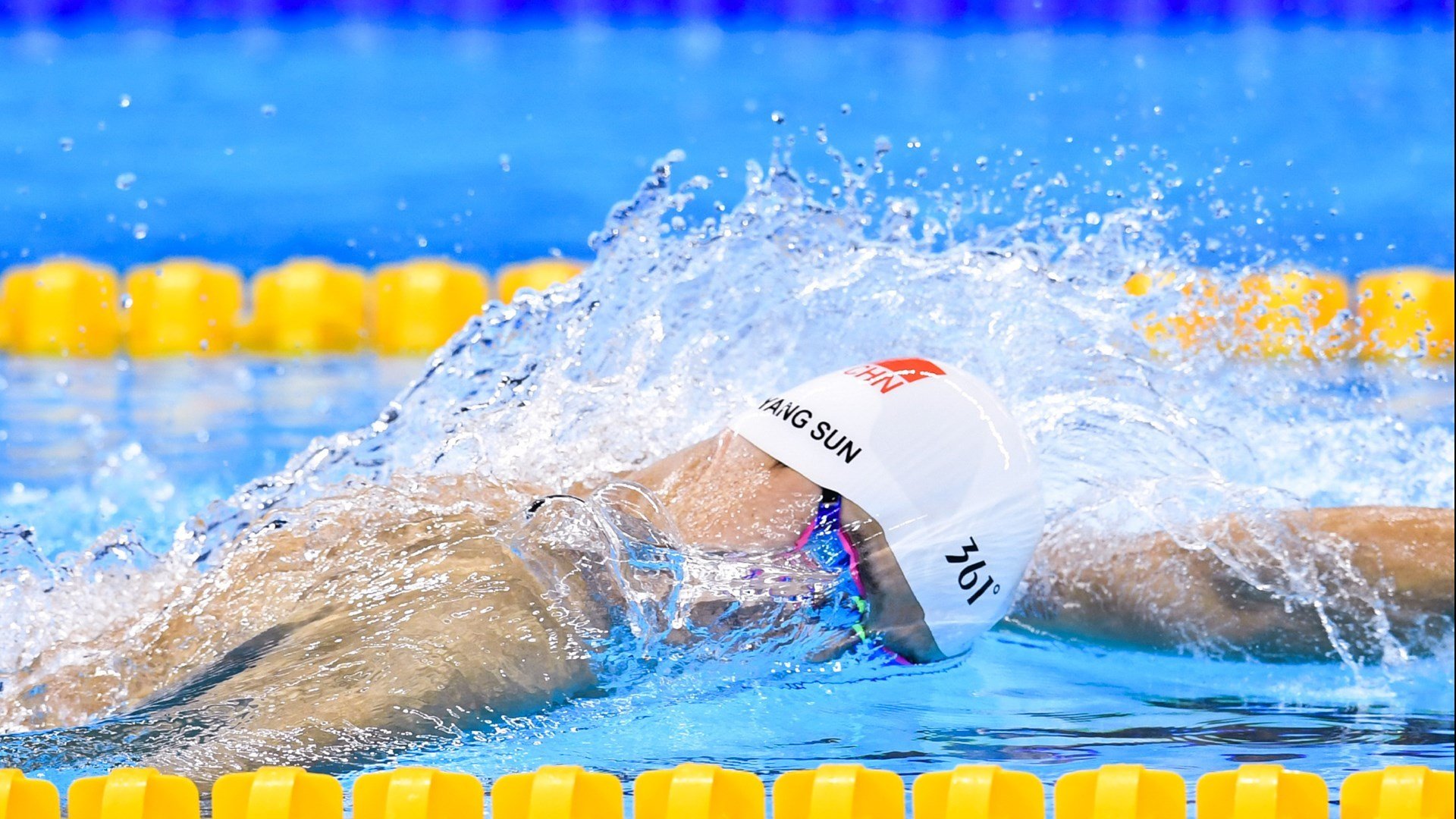 跨越北岸花园的暴雪之夜