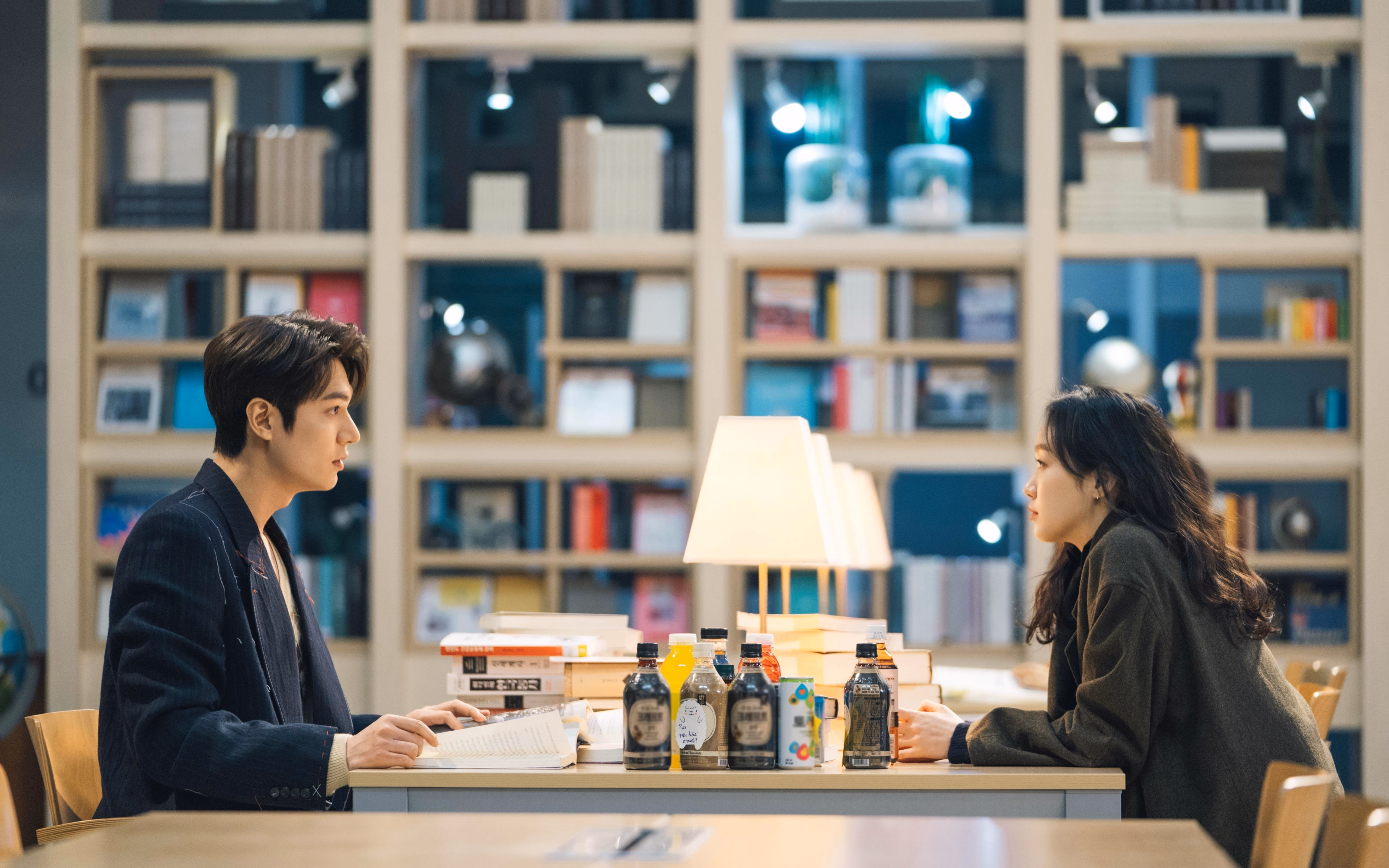 从皮克的凝视开始,当巴西的防守艺术在美加墨遇见新秩序